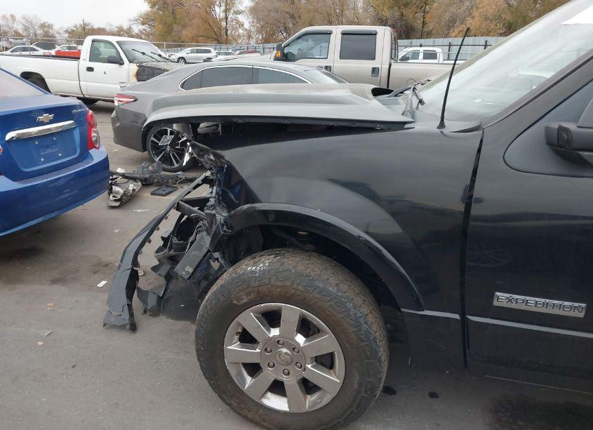 Photo 6 of 2008 Ford Expedition LIMITED (VIN 1FMFU20548LA68622)