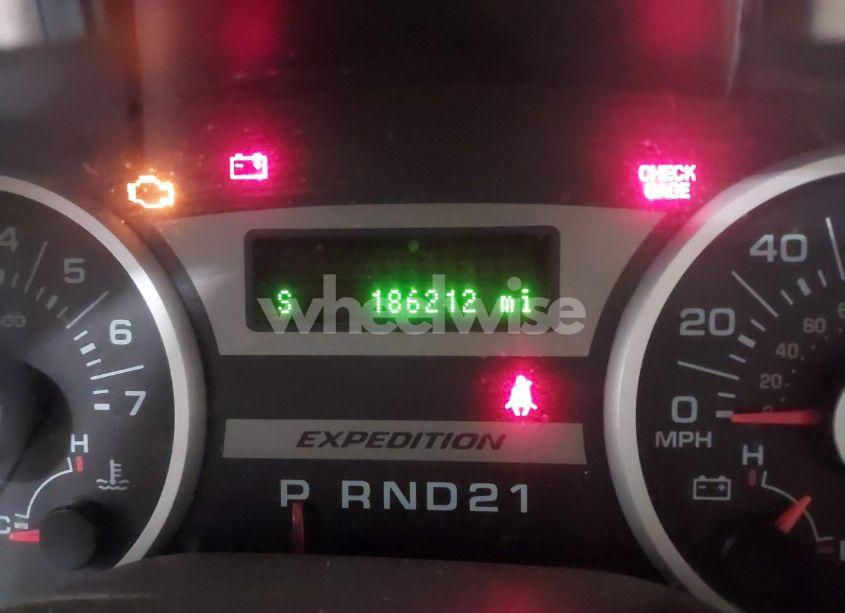 Photo 7 of 2005 Ford Expedition LIMITED (VIN 1FMFU20575LA66312)