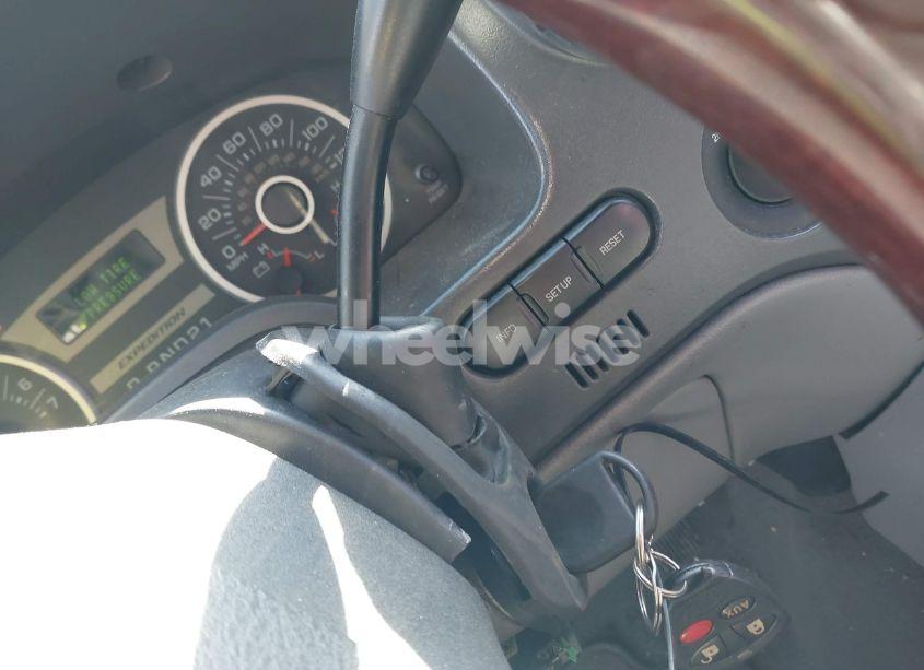 Photo 11 of 2006 Ford Expedition LIMITED (VIN 1FMFU20576LA95116)