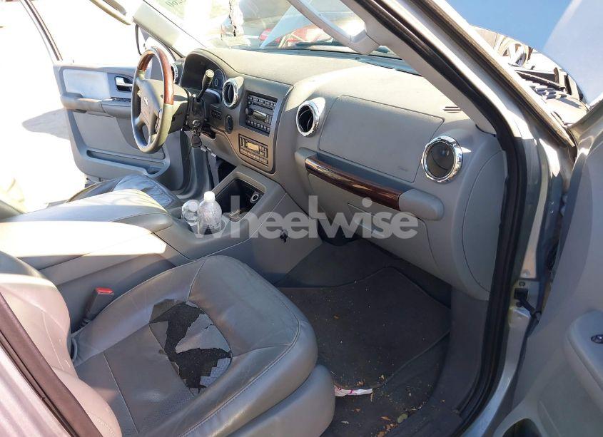 Photo 5 of 2006 Ford Expedition LIMITED (VIN 1FMFU20576LA95116)