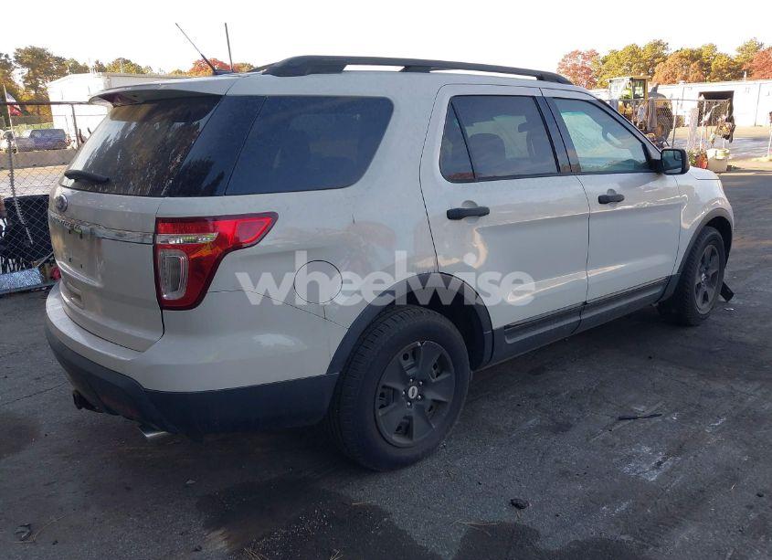 Photo 4 of 2011 Ford Explorer (VIN 1FMHK7B81BGA52798)