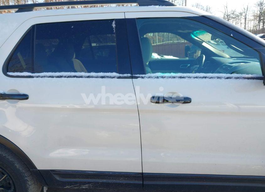 Photo 14 of 2012 Ford Explorer (VIN 1FMHK7B82CGA27667)