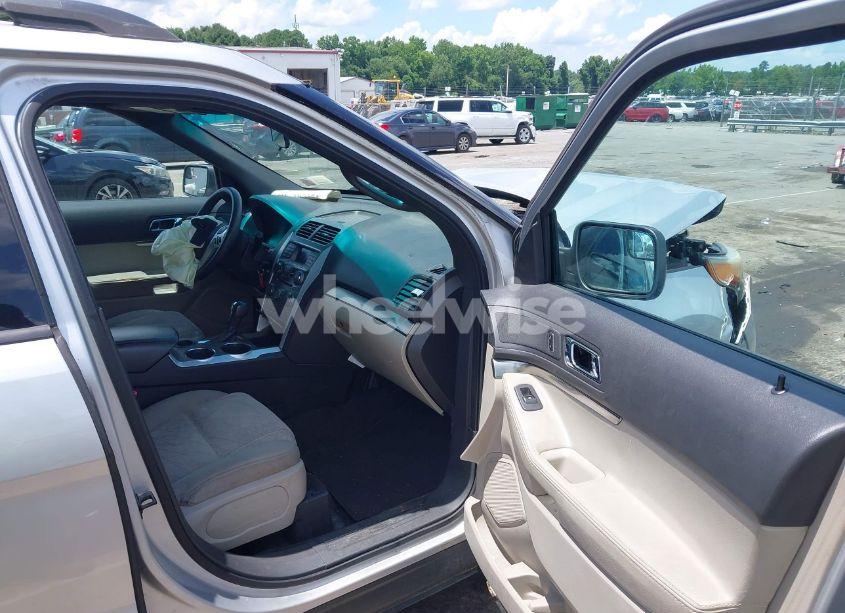 Photo 5 of 2011 Ford Explorer N/A (VIN 1FMHK7B86BGA14726)