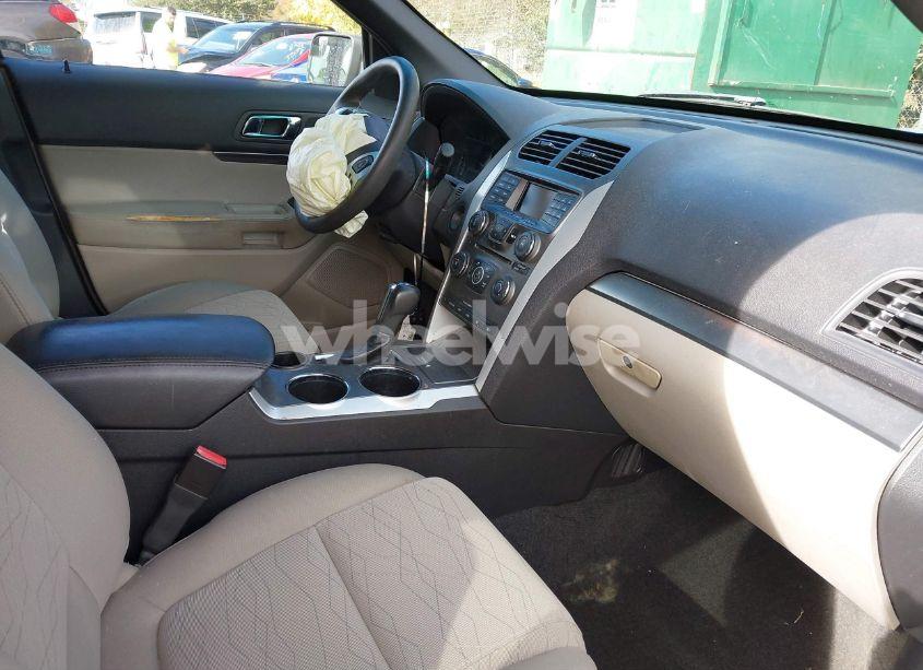 Photo 5 of 2011 Ford Explorer (VIN 1FMHK7B86BGA90334)