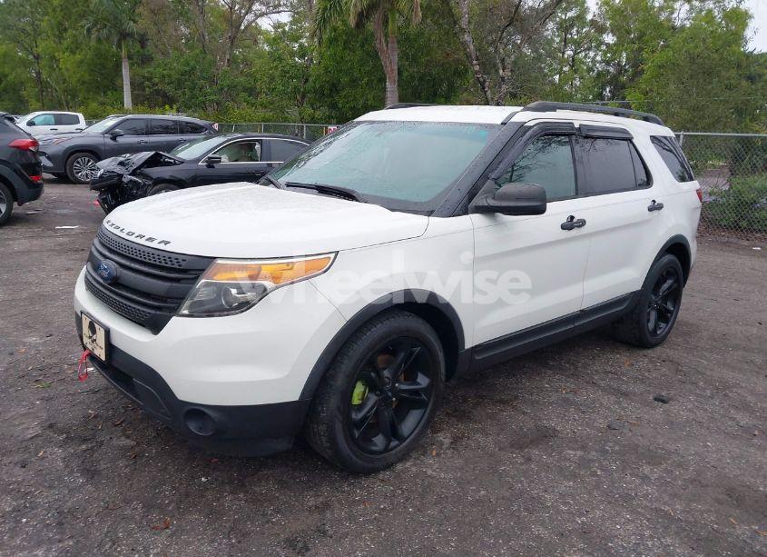 Photo 2 of 2011 Ford Explorer (VIN 1FMHK7B87BGA88270)