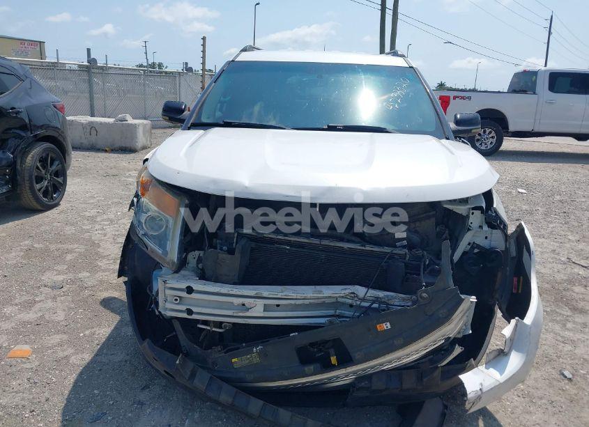 Photo 12 of 2011 Ford Explorer XLT (VIN 1FMHK7D80BGA09521)