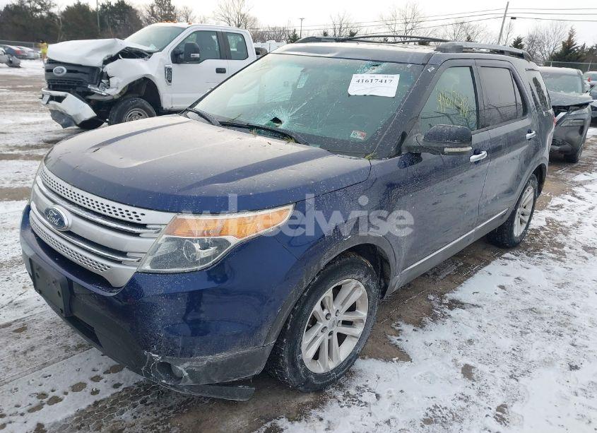 Photo 2 of 2011 Ford Explorer XLT (VIN 1FMHK7D80BGA75521)