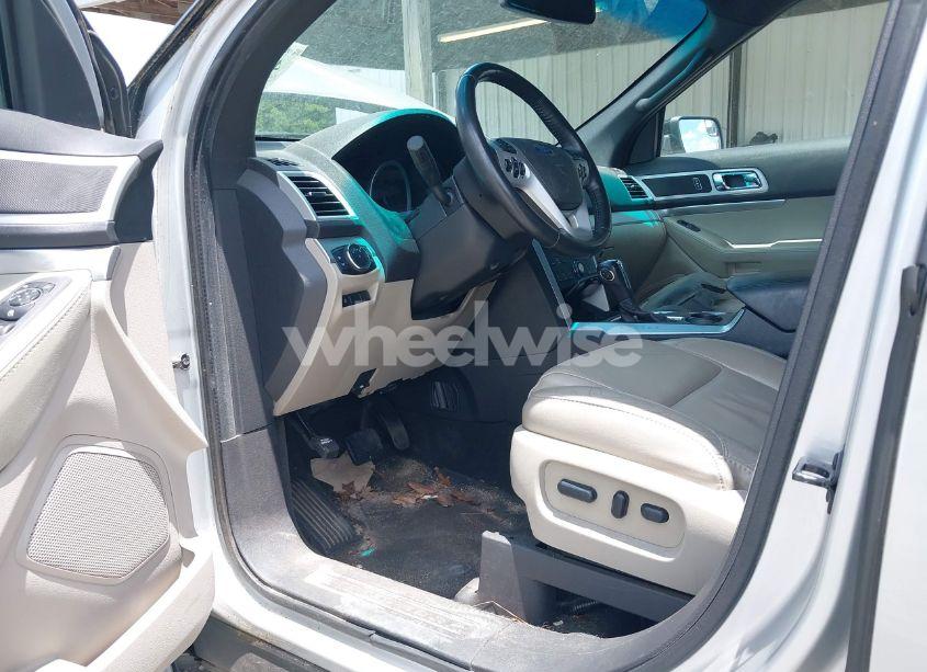 Photo 5 of 2012 Ford Explorer XLT (VIN 1FMHK7D80CGA07236)