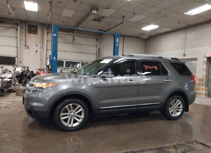 Photo 13 of 2012 Ford Explorer XLT (VIN 1FMHK7D80CGA27471)