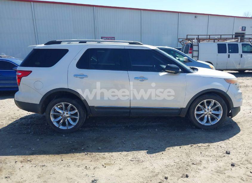 Photo 13 of 2012 Ford Explorer XLT (VIN 1FMHK7D81CGA59121)