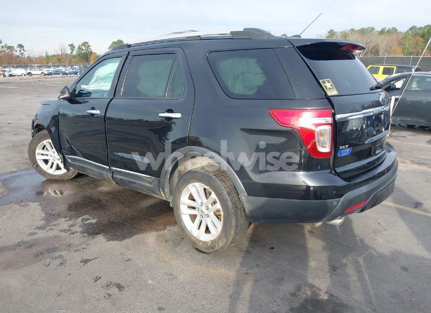 Photo 3 of 2012 Ford Explorer XLT (VIN 1FMHK7D81CGA65095)