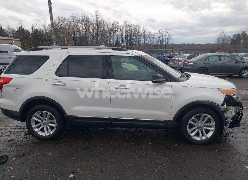 Photo 14 of 2011 Ford Explorer XLT (VIN 1FMHK7D82BGA44688)
