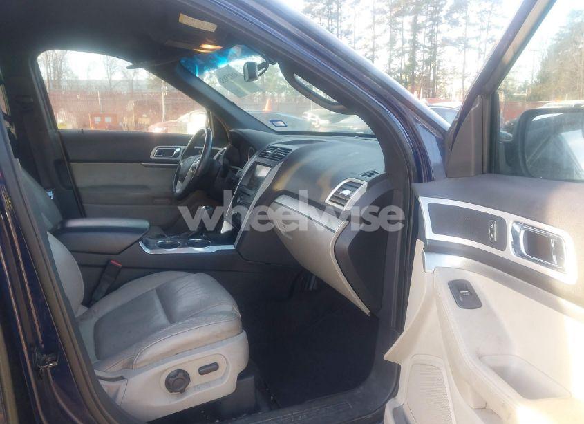 Photo 5 of 2011 Ford Explorer XLT (VIN 1FMHK7D83BGA15202)