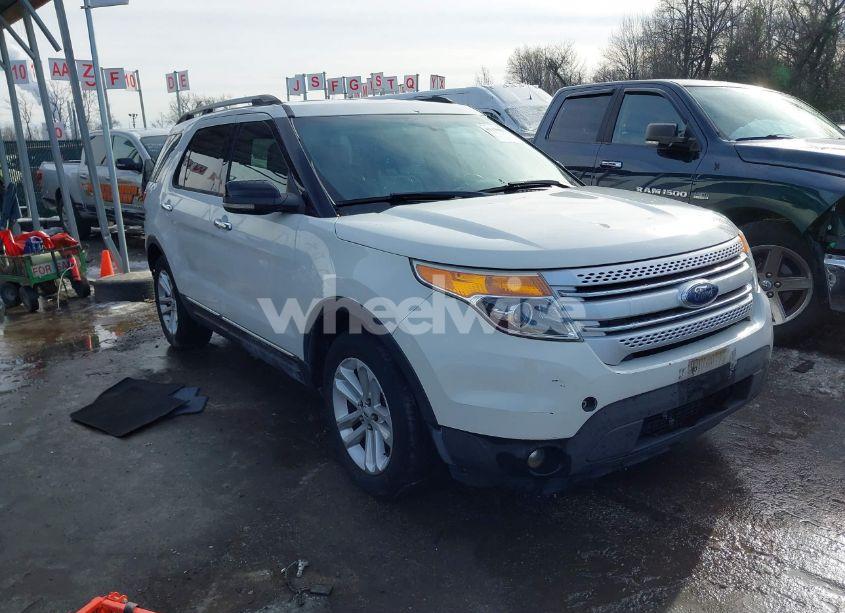 2012 Ford Explorer XLT (VIN 1FMHK7D83CGA21602) main photo