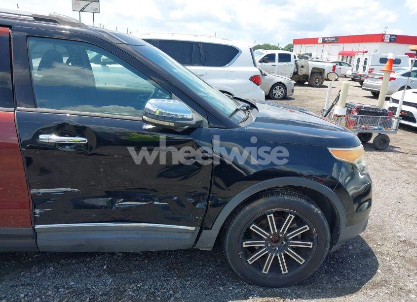 Photo 6 of 2012 Ford Explorer XLT (VIN 1FMHK7D83CGA34527)