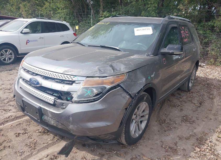 Photo 2 of 2012 Ford Explorer XLT (VIN 1FMHK7D83CGA54969)