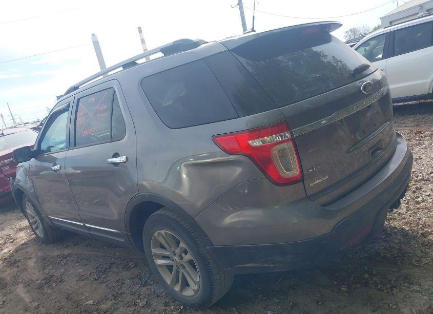 Photo 3 of 2012 Ford Explorer XLT (VIN 1FMHK7D83CGA54969)