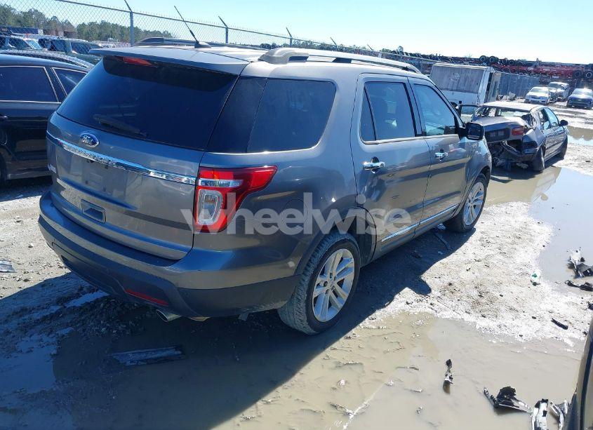 Photo 4 of 2012 Ford Explorer XLT (VIN 1FMHK7D83CGA74574)