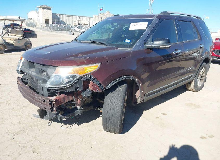 Photo 2 of 2012 Ford Explorer XLT (VIN 1FMHK7D83CGB01529)