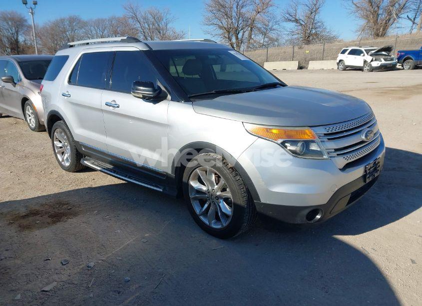 2011 Ford Explorer XLT (VIN 1FMHK7D84BGA60990) main photo