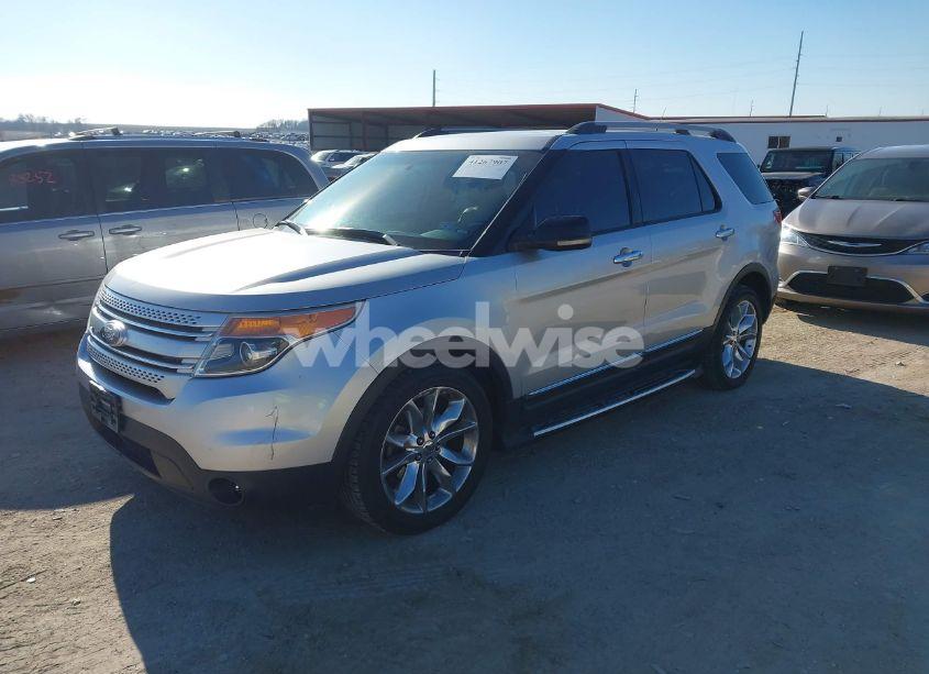 Photo 2 of 2011 Ford Explorer XLT (VIN 1FMHK7D84BGA60990)