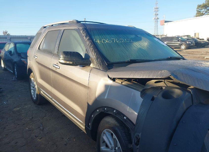 Photo 13 of 2012 Ford Explorer XLT (VIN 1FMHK7D84CGA38697)