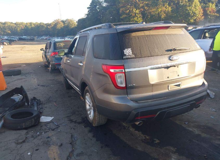 Photo 3 of 2012 Ford Explorer XLT (VIN 1FMHK7D84CGA38697)