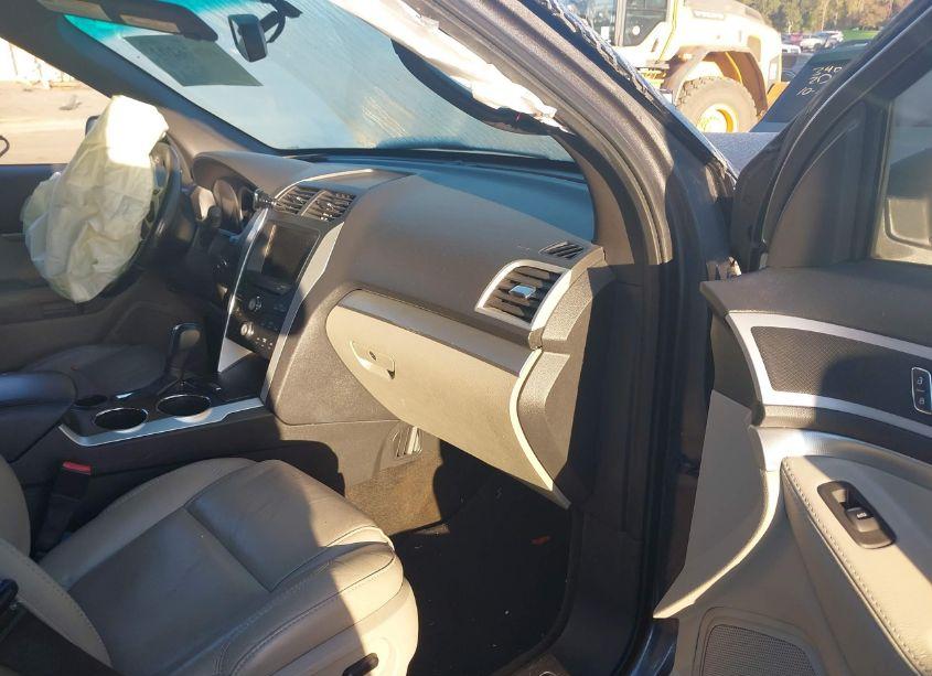 Photo 5 of 2012 Ford Explorer XLT (VIN 1FMHK7D84CGA38697)