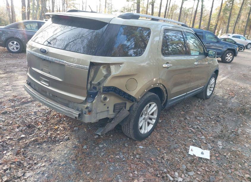 Photo 4 of 2012 Ford Explorer XLT (VIN 1FMHK7D84CGA99452)