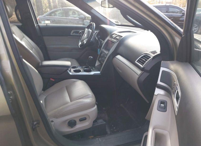 Photo 5 of 2012 Ford Explorer XLT (VIN 1FMHK7D84CGA99452)