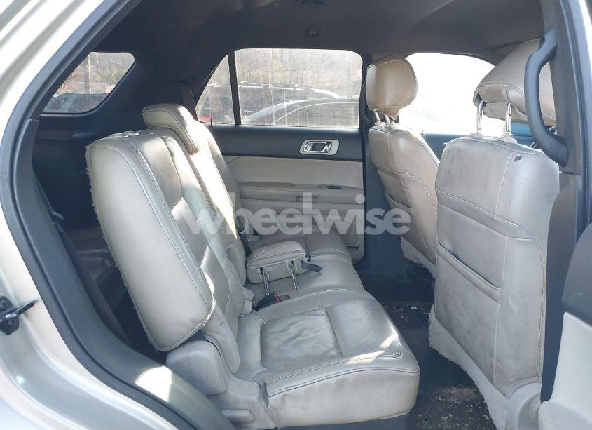 Photo 8 of 2011 Ford Explorer XLT (VIN 1FMHK7D85BGA24337)