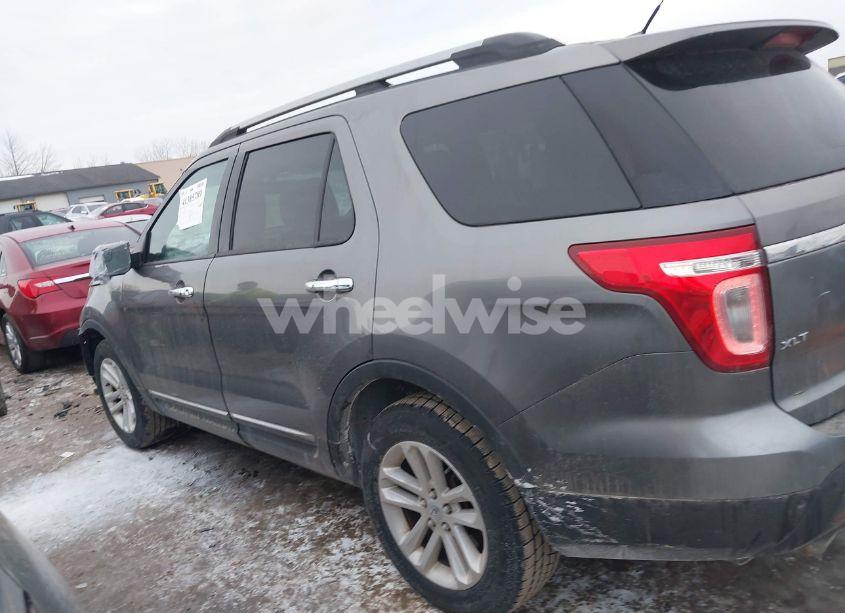 Photo 15 of 2011 Ford Explorer XLT (VIN 1FMHK7D85BGA37928)