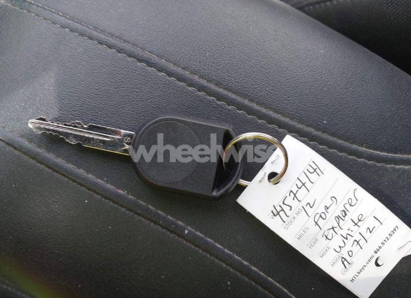 Photo 11 of 2012 Ford Explorer XLT (VIN 1FMHK7D85CGA07121)