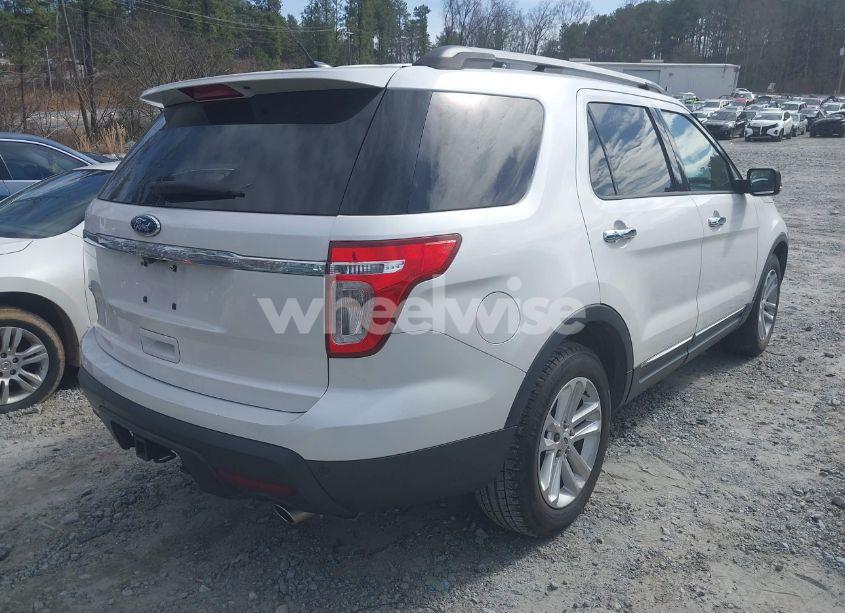 Photo 4 of 2012 Ford Explorer XLT (VIN 1FMHK7D85CGA07121)