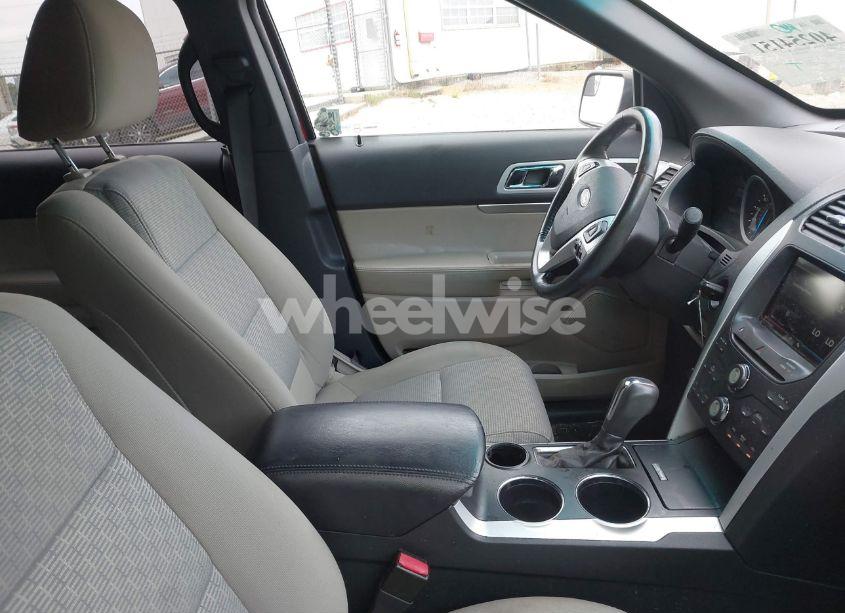 Photo 5 of 2012 Ford Explorer XLT (VIN 1FMHK7D85CGA23495)