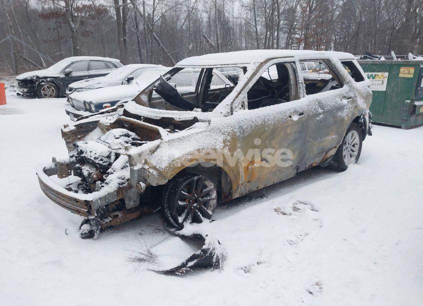 Photo 2 of 2012 Ford Explorer XLT (VIN 1FMHK7D85CGA38305)