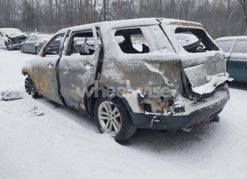 Photo 3 of 2012 Ford Explorer XLT (VIN 1FMHK7D85CGA38305)