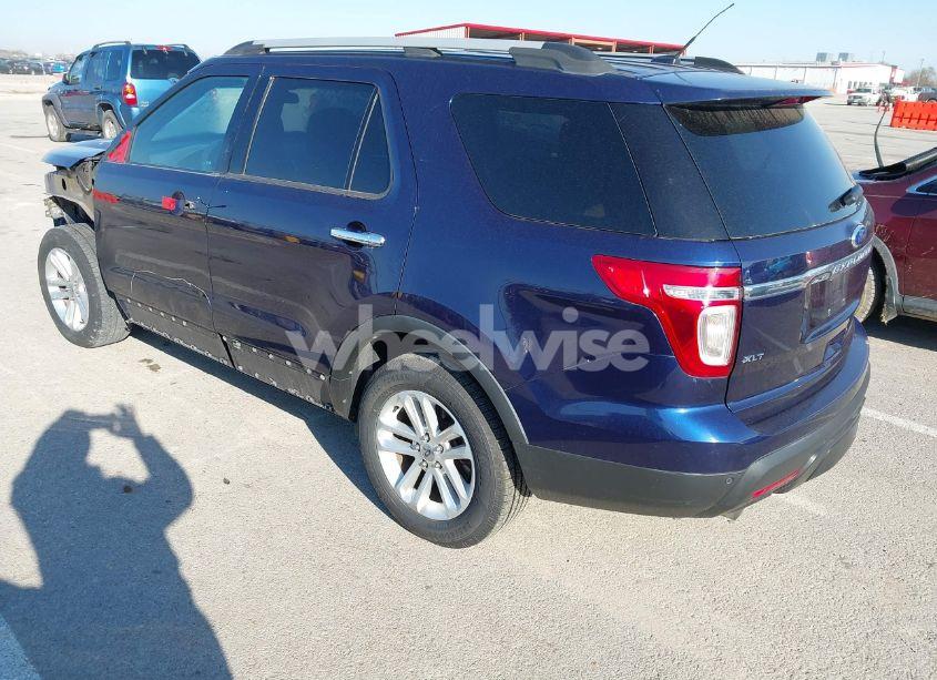 Photo 3 of 2011 Ford Explorer XLT (VIN 1FMHK7D86BGA82554)