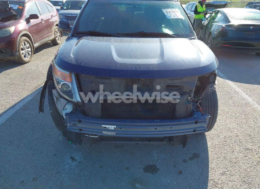 Photo 6 of 2011 Ford Explorer XLT (VIN 1FMHK7D86BGA82554)