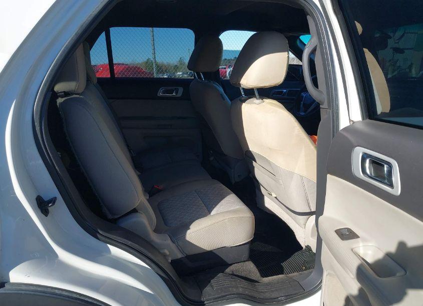 Photo 8 of 2011 Ford Explorer XLT (VIN 1FMHK7D86BGA94087)