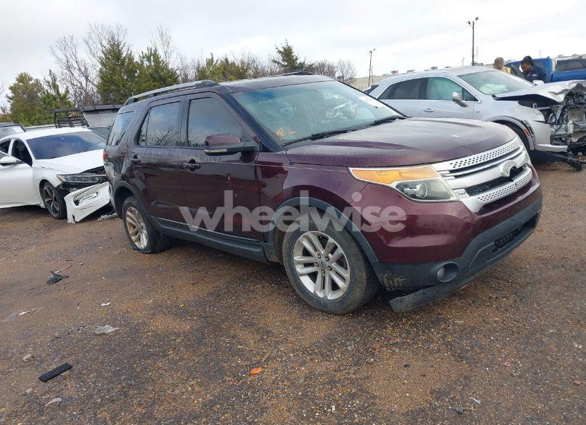 2011 Ford Explorer XLT (VIN 1FMHK7D87BGA37641) main photo