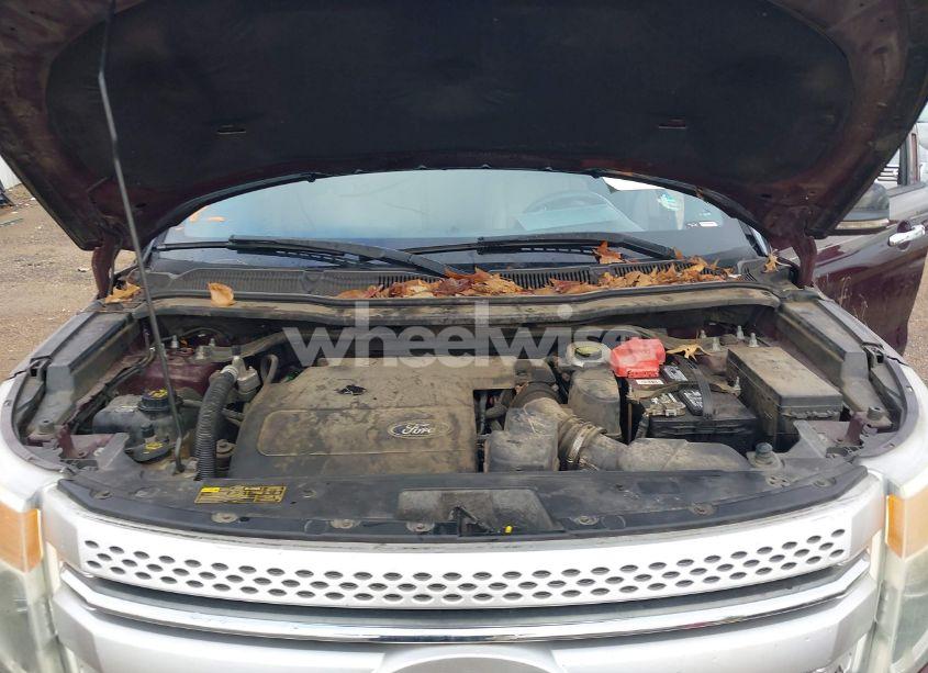 Photo 10 of 2011 Ford Explorer XLT (VIN 1FMHK7D87BGA37641)