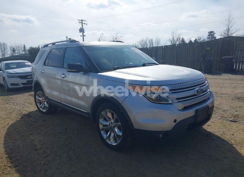 2011 Ford Explorer XLT (VIN 1FMHK7D87BGA59803) main photo