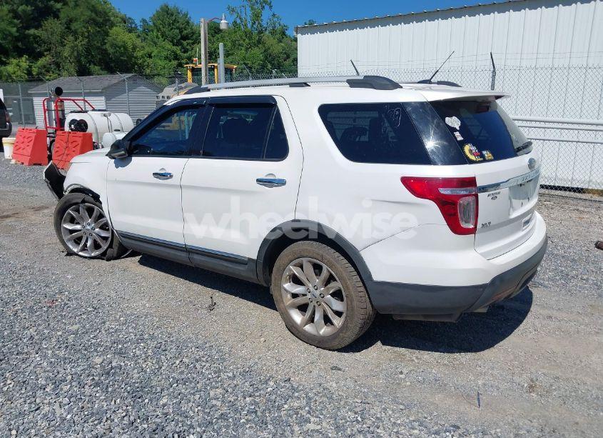 Photo 3 of 2012 Ford Explorer XLT (VIN 1FMHK7D87CGA67899)