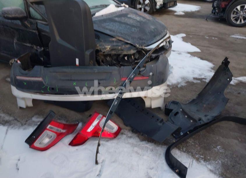 Photo 12 of 2011 Ford Explorer XLT (VIN 1FMHK7D88BGA44341)