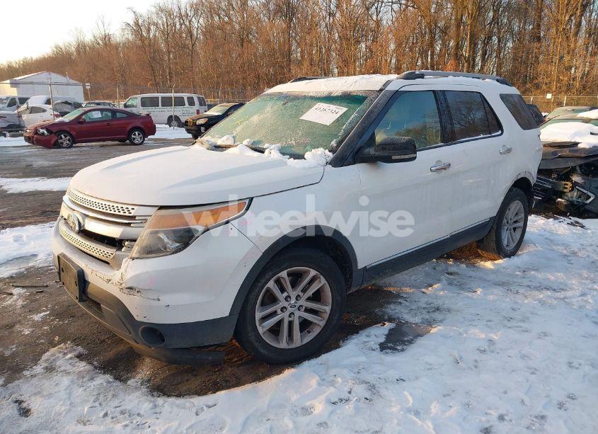 Photo 2 of 2011 Ford Explorer XLT (VIN 1FMHK7D88BGA44341)