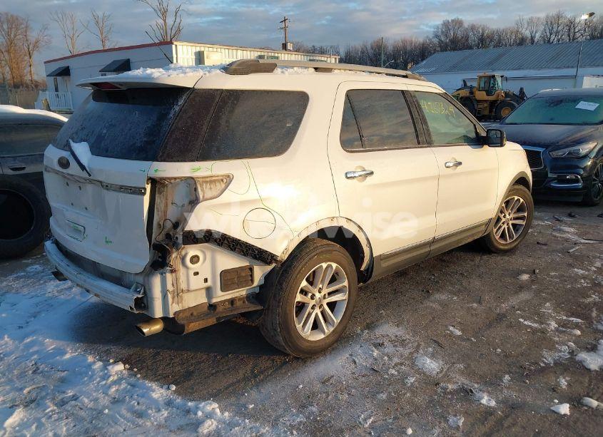 Photo 4 of 2011 Ford Explorer XLT (VIN 1FMHK7D88BGA44341)