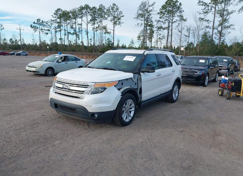 Photo 2 of 2011 Ford Explorer XLT (VIN 1FMHK7D88BGA92101)