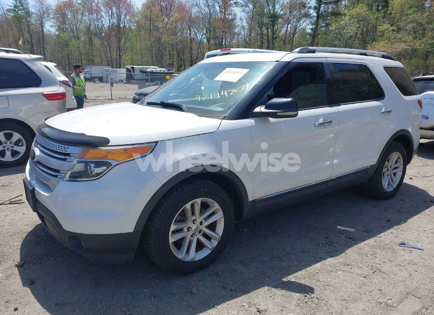 Photo 2 of 2012 Ford Explorer XLT (VIN 1FMHK7D88CGA09008)