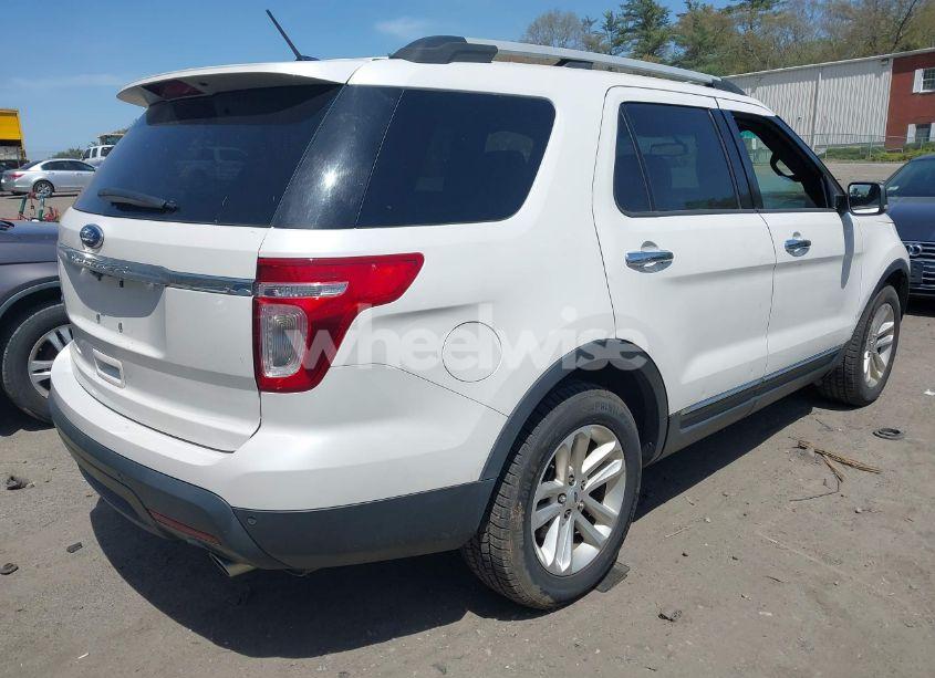 Photo 4 of 2012 Ford Explorer XLT (VIN 1FMHK7D88CGA09008)